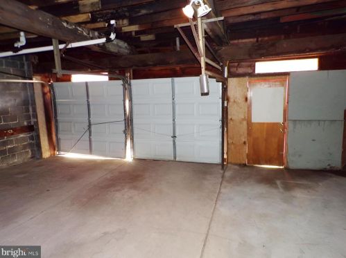 1304 Main St, Darby PA 19023-2619 exterior