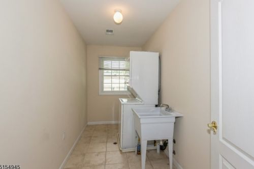 50 Diven St, Springfield NJ 07081-2814 exterior