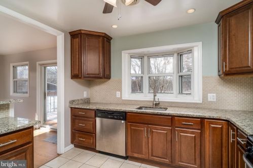 506 Elizabeth Rd, Glen Burnie MD 21061-4638 exterior