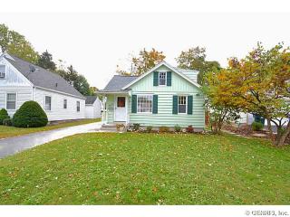 205 Leonard Rd, Rochester, NY 14616-2931