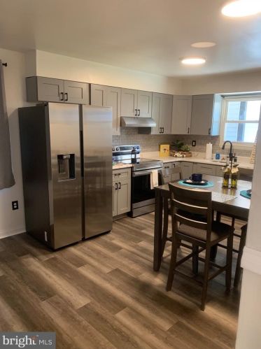 410 Chippewa Trl, Browns Mills NJ exterior