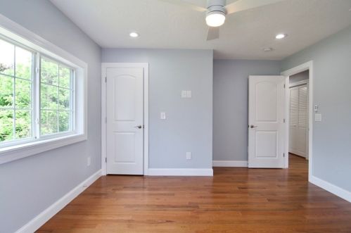 75 Rochford Cir, Springfield MA  01128-1024 exterior