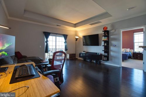 1442 Sierra Dr, Trenton NJ 08619-2071 exterior