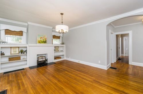 1831 Lyle Ave, Atlanta GA  30337-1204 exterior