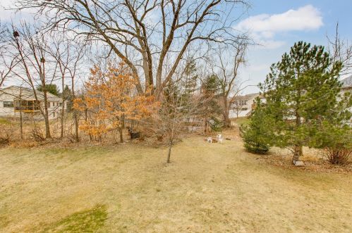 2095 2 St, Saint Paul MN 55110-3208 exterior