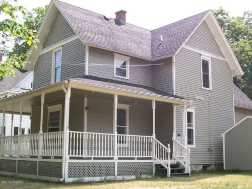 107 Davis St, Allegan, MI 49010-1413