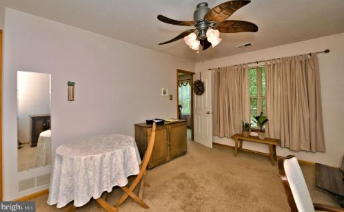 910 Foxmeadow Dr, Limerick PA 19468-1552 exterior