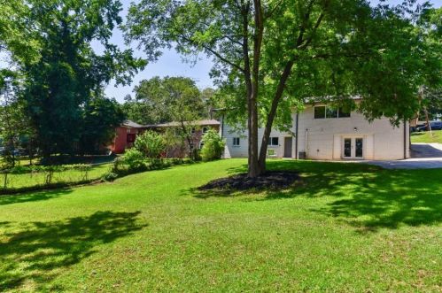 1601 Boulderwoods Dr, Atlanta GA 30316-4032 exterior