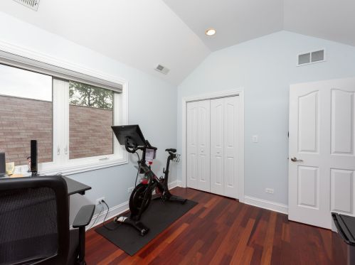 4944 Merrimac Ave, Chicago IL  60638-1304 exterior