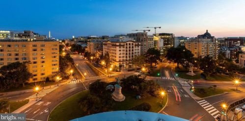 1 Scott Cir, Washington DC 20036-2207 exterior