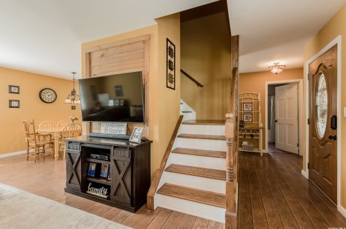 20 Grand Hvn Dr, Commack NY 11725-3126 exterior