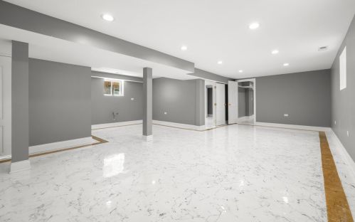 8009 Bishop St, Chicago IL 60620-3852 exterior