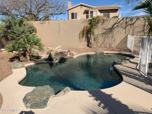 1340 Amberwood Dr, Phoenix AZ 85048-9314 exterior