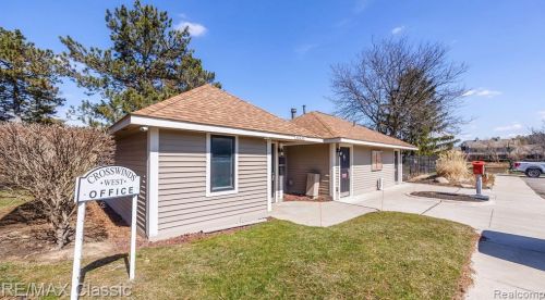 22158 Edgewater, Novi MI  48375-5014 exterior