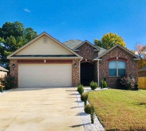 3197 Chelsey Ln, Springdale AR  72764-8018 exterior