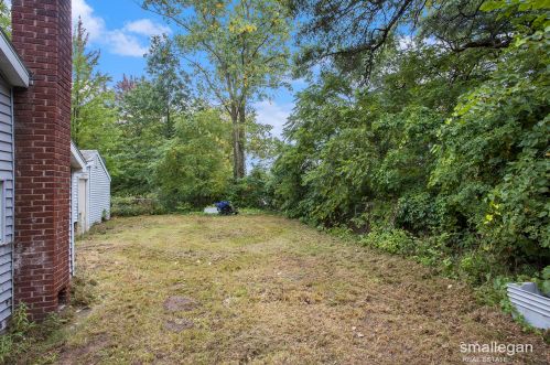 875 Dangl Rd, Meskegon MI 49442-6303 exterior