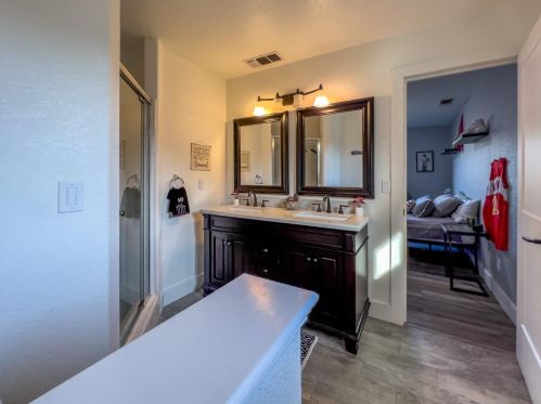 4263 Hensley Cir, Folsom CA 95762-4276 exterior