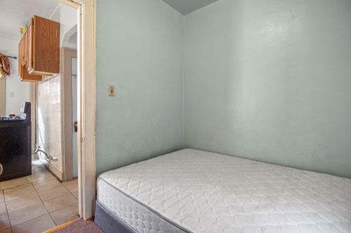 1314 22 St, Milwaukee WI 53215-4404 exterior