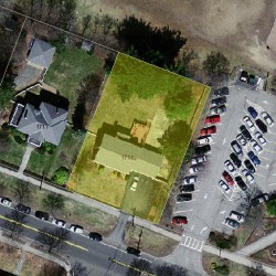 1711 Beacon St, Newton MA 02468-1401 aerial view