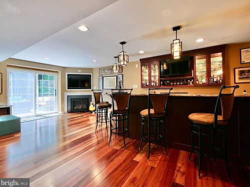 12 Michele Dr, Media PA 19063-1029 exterior