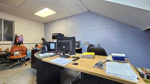 1734 Kahai St, Honolulu HI 96819-3913 exterior