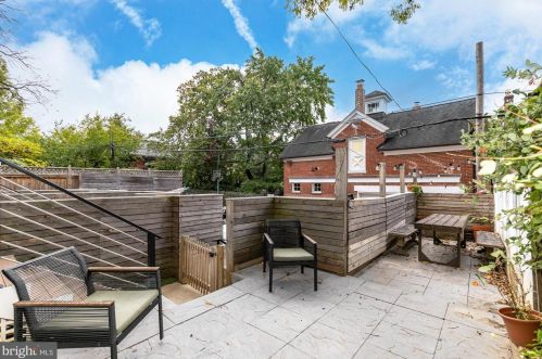 1844 Monroe St, Washington DC  20010 exterior