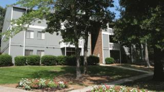 2120 Chester Ridge Dr, High Point, NC 27262-8539
