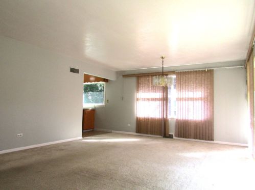 308 Stewart Ave, Waukegan IL 60085-2061 exterior