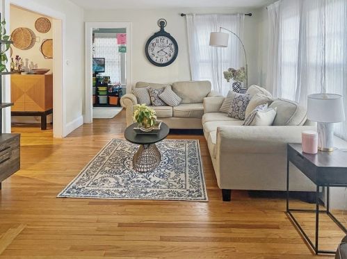 132 Maple Rd, Springfield MA 01106-3104 exterior