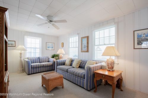 23 New York Ave, Lavallette NJ 08735-2537 exterior