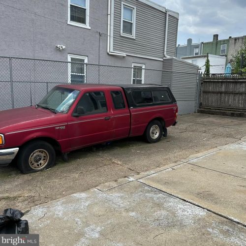 2531 Cedar St, Philadelphia PA 19134-4318 exterior