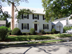 30 Fessenden St, Newton, MA 02460-1118