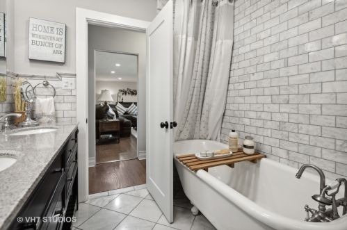 520 Pr Ave, Naperville IL 60540-6716 exterior