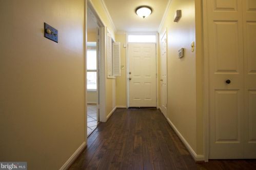 5339 Buxton Ct, Alexandria VA  22315-4760 exterior