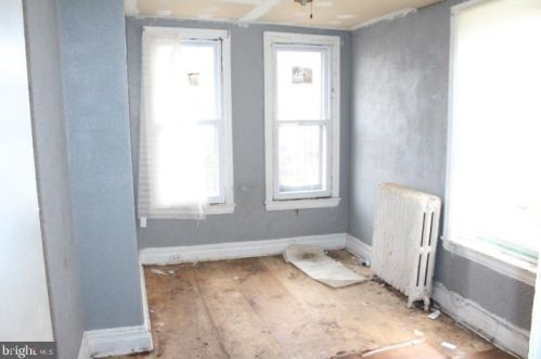 2119 28 St, Philadelphia PA 19145-2522 exterior