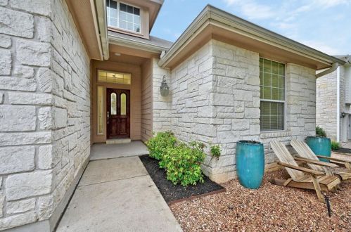 5020 Bluestar Dr, Austin TX  78739-1428 exterior