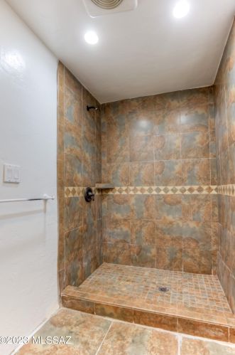 4602 Seneca St, Tucson AZ  85712-3272 exterior