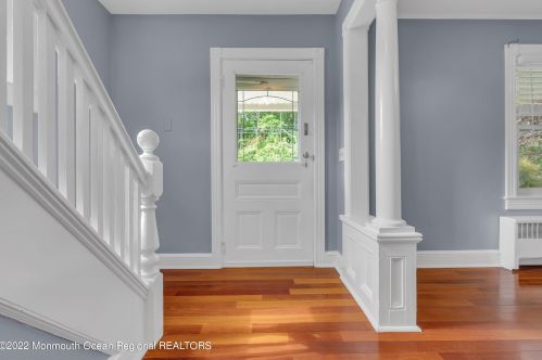 308 Monmouth Rd, West Long Branch NJ 07764-1028 exterior