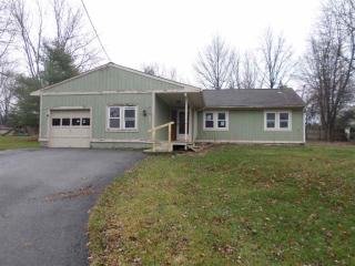 12 Peace Dr, Middletown, NY 10941-1510