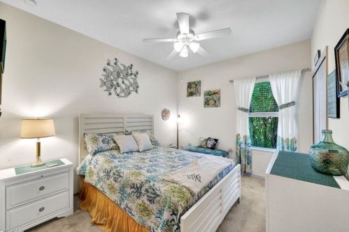 14534 Manchester Dr, Naples FL 34114-8657 exterior