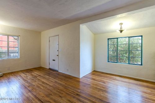 2805 Lester St, Tucson AZ 85705-8928 exterior