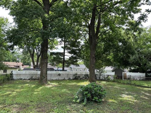 7712 Clevedon St, Saint Louis MO 63123-3821 exterior