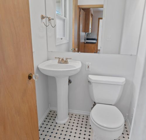 7217 Mohawk Ave, Milwaukee WI 53217 exterior