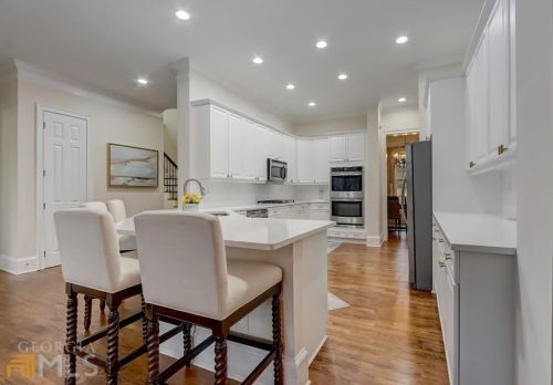 235 Lake Summit Vw, Atlanta GA  30342-1979 exterior