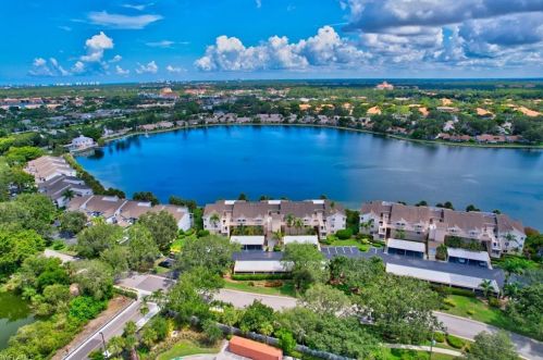 2651 Citrus Lake Dr, Naples, FL 34109-7662