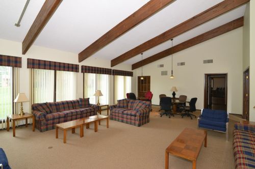 8735 72nd St, Milwaukee WI 53223-2746 exterior