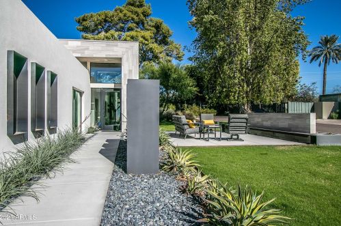 5202 34th Pl, Phoenix AZ  85018-1521 exterior