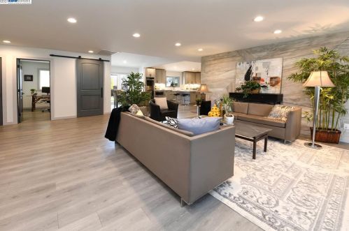 2992 Vessing Rd, Concord CA 94523-4515 exterior