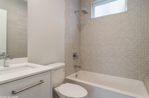 2743 Hamlin Ave, Chicago IL 60647-1012 exterior