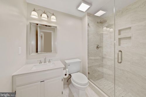 10028 Avenel Farm Dr, Rockville MD  20854-5412 exterior